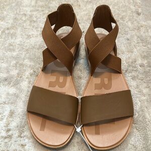 Sorel sandals size 9 New
